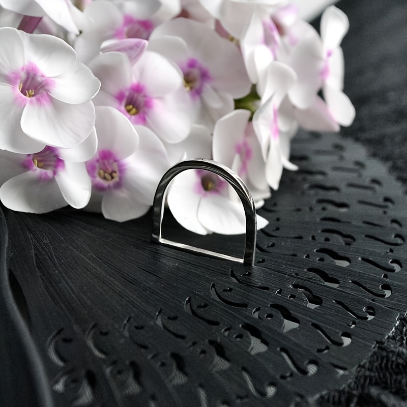Stainless Steel D-Ring Minimalist Unisex Ring